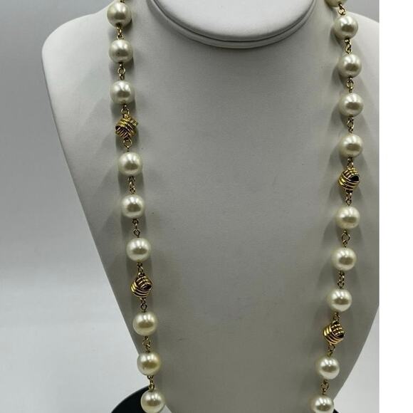 Napier Vintage Vintage Beaded Faux
Pearl Gold Tone Long Faux Station Necklace - Picture 4 of 9